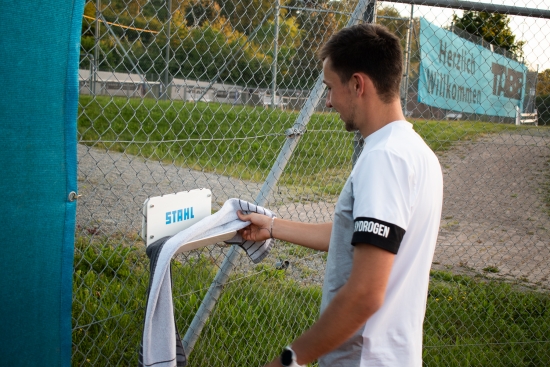 1665_2DVZqQic36tm1J Handtuchhalter "Towel Hook Pro" Anwendung